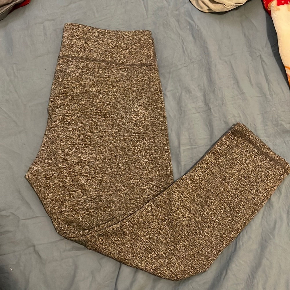 Athletic Capri Pants US Small